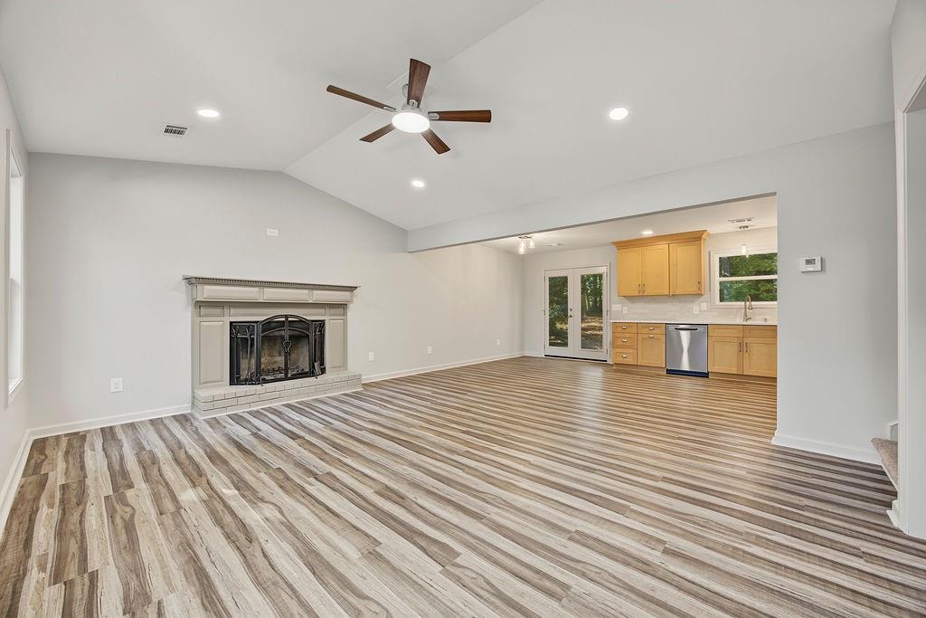 2690 Pine Log Way Property Photo 6