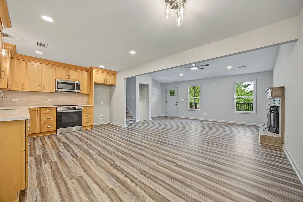 2690 Pine Log Way Property Photo 10