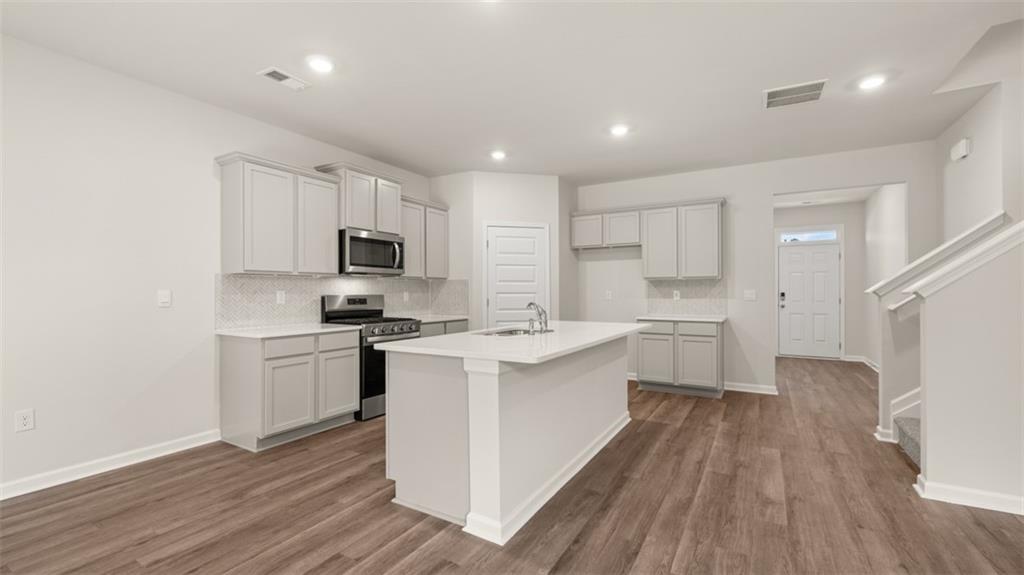 115 Champlain Road Property Photo 6