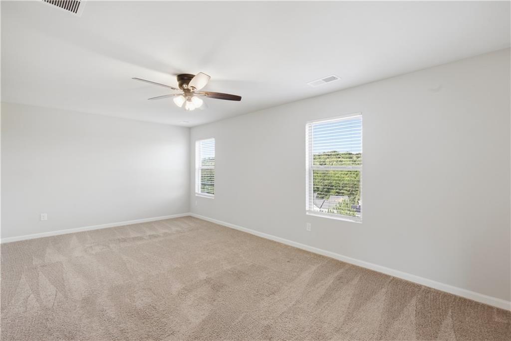 399 Toronto Circle Property Photo 16