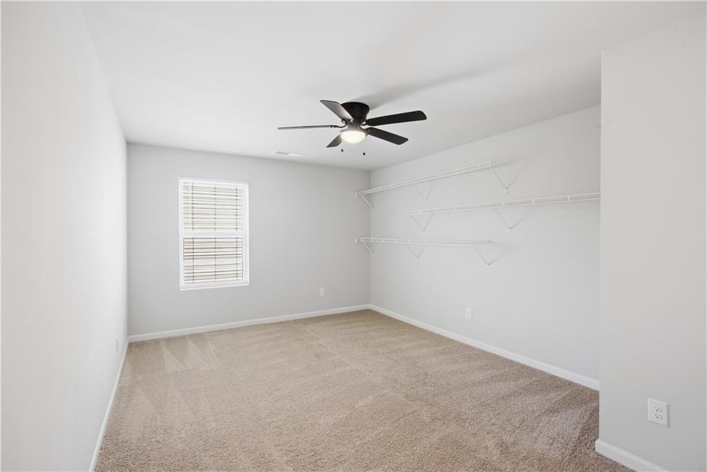 399 Toronto Circle Property Photo 22