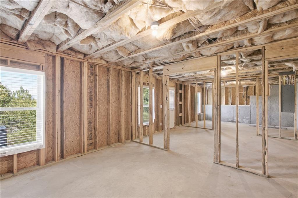 399 Toronto Circle Property Photo 28
