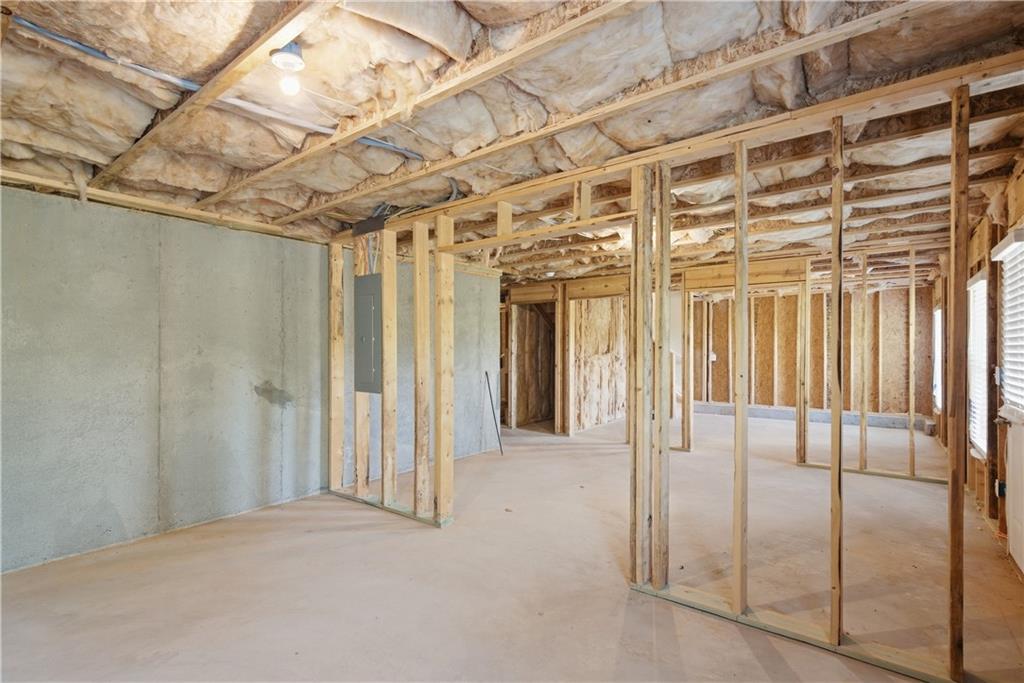 399 Toronto Circle Property Photo 29