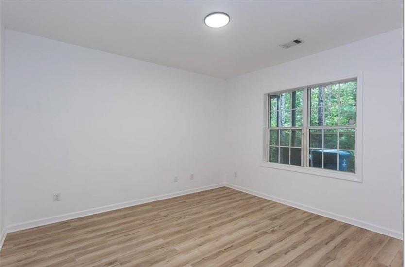 3967 Howell Park Road Property Photo 7