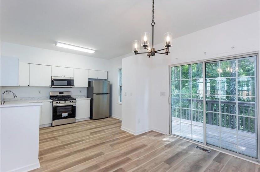 3967 Howell Park Road Property Photo 10