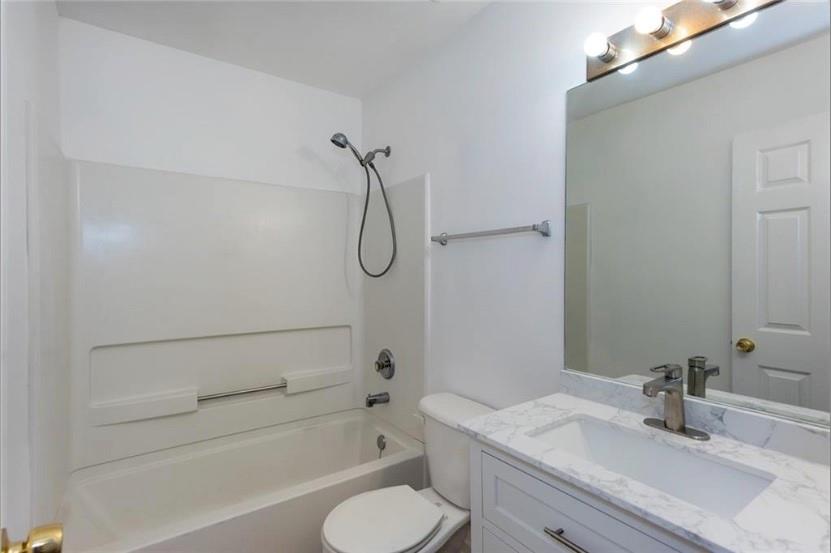 3967 Howell Park Road Property Photo 28