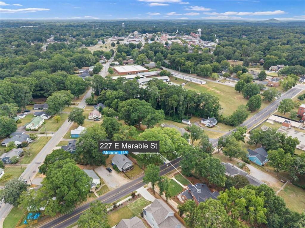 227 E Marable Street E Property Photo 2