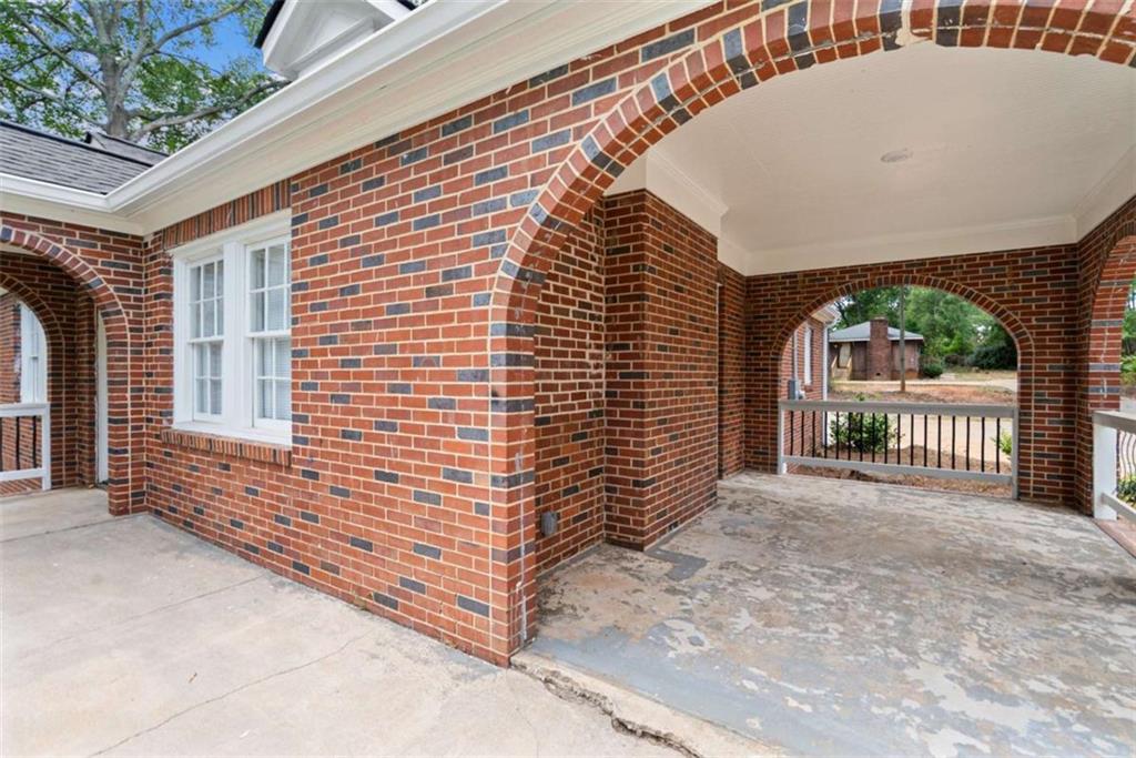227 E Marable Street E Property Photo 6