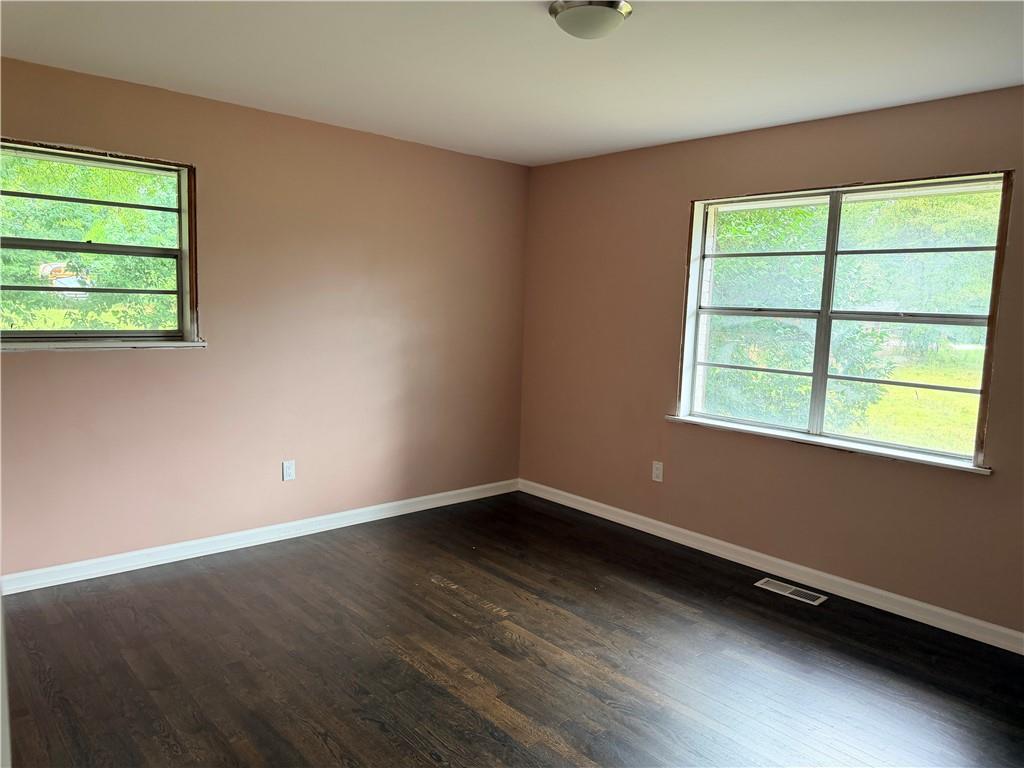412 E Mcintosh Road Property Photo 9