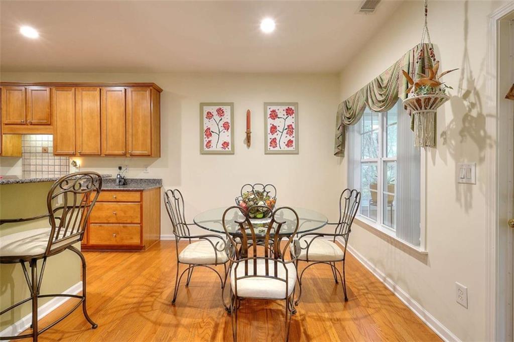 4295 Lakeside Boulevard Property Photo 18