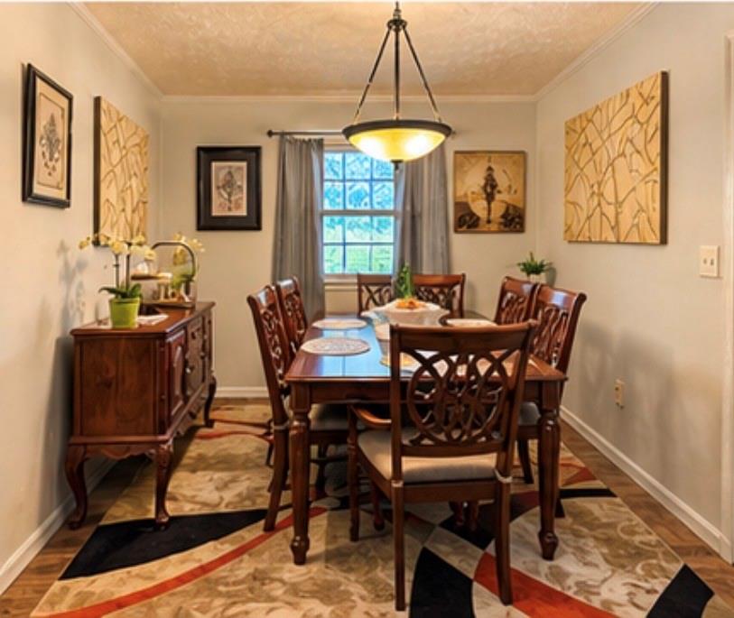 5846 Fox Run Property Photo 6