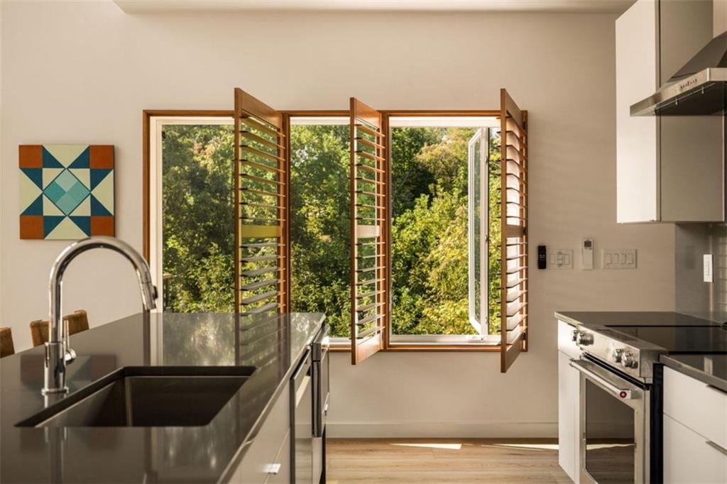 88 This Way Property Photo 6