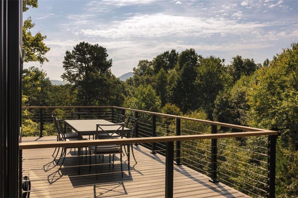88 This Way Property Photo 7