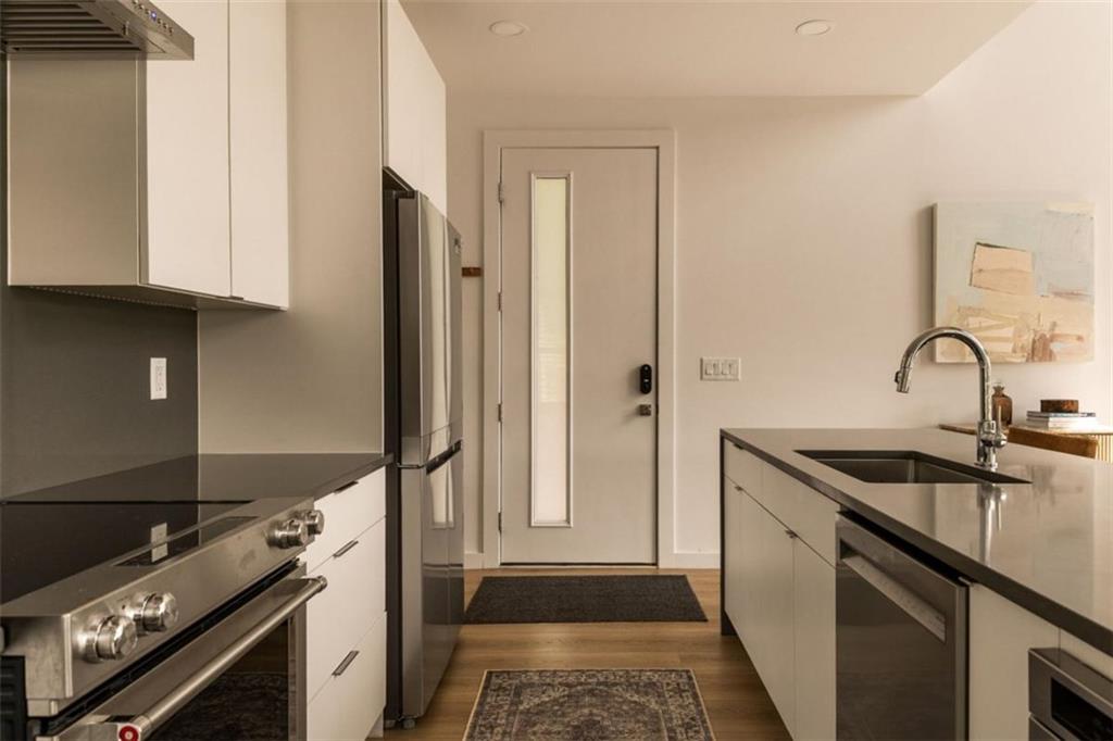 88 This Way Property Photo 30