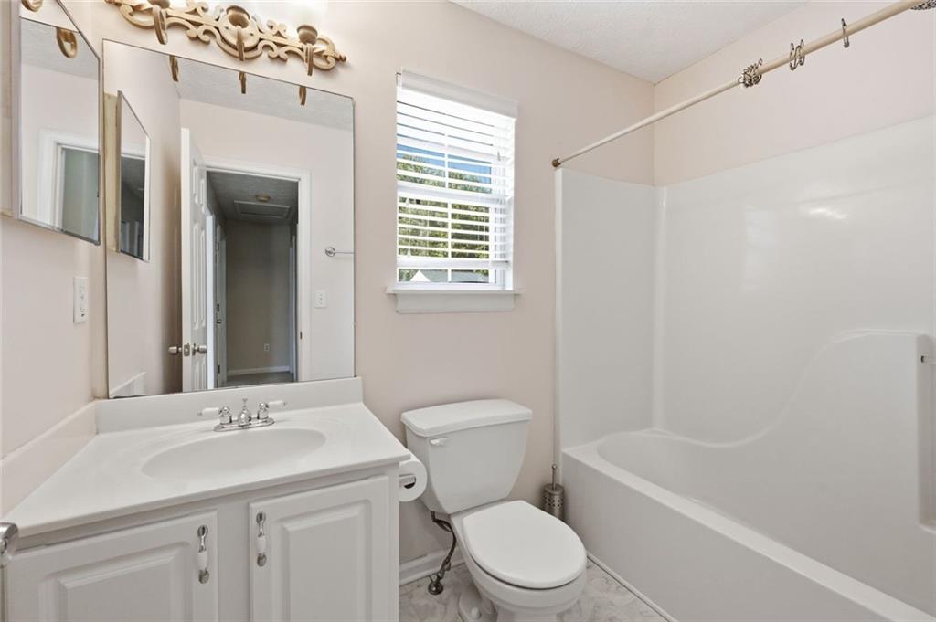 3279 Benthollow Lane Property Photo 17