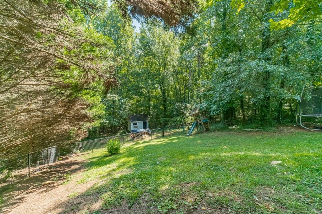 815 Sterling Place Property Photo 35
