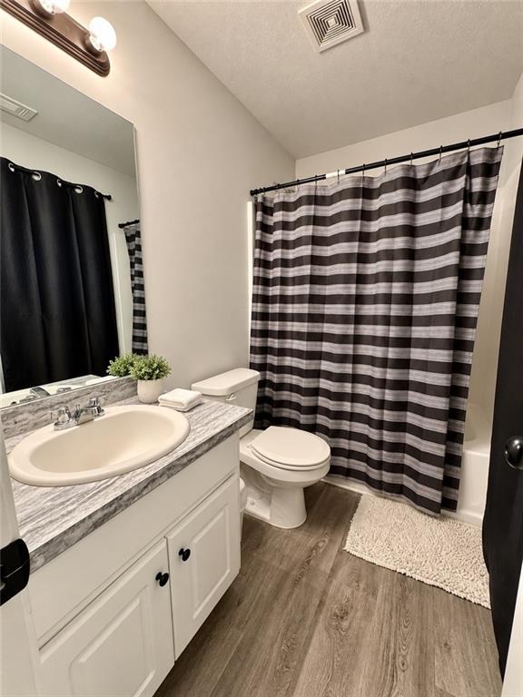 115 Brookside Ct Property Photo 14