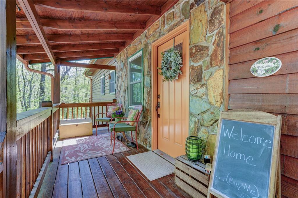 158 Beaver Lake Drive Property Photo 1