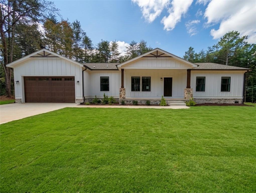 5568 Saddle Club Road Property Photo 1