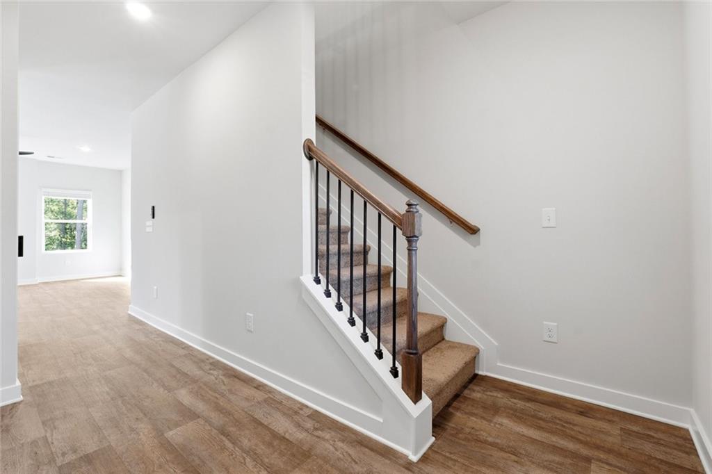 302 Glenhaven Drive Property Photo 2