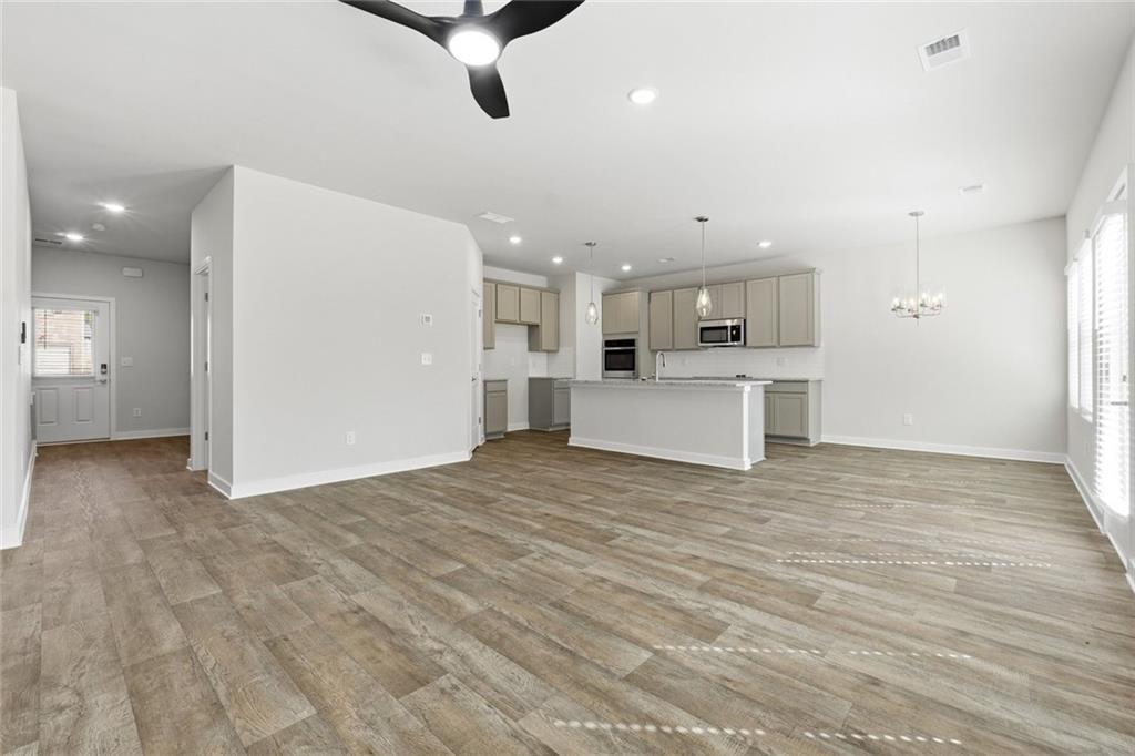302 Glenhaven Drive Property Photo 4