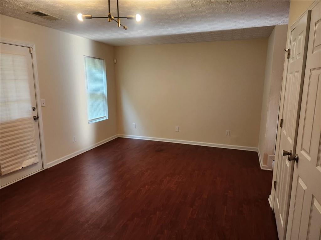 1736 Redan E Property Photo 3