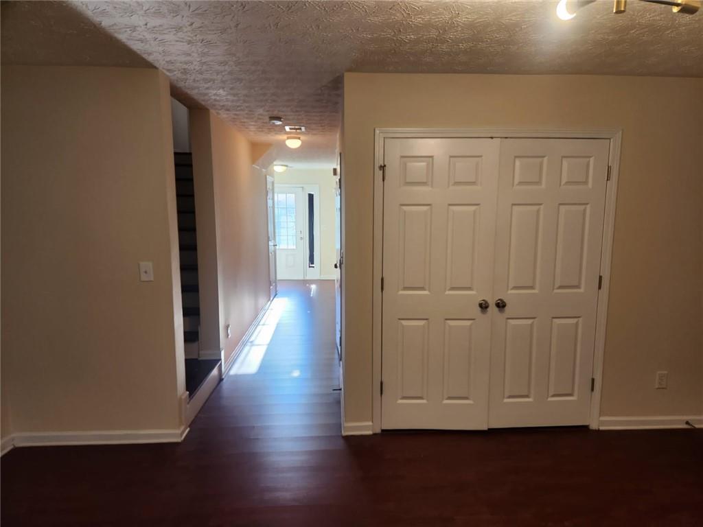 1736 Redan E Property Photo 5