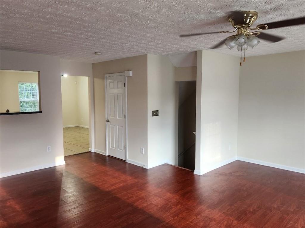 1736 Redan E Property Photo 6