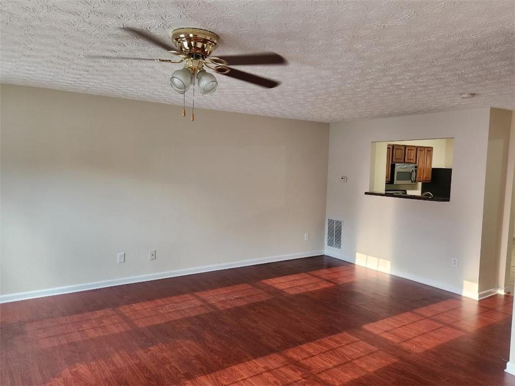 1736 Redan E Property Photo 7