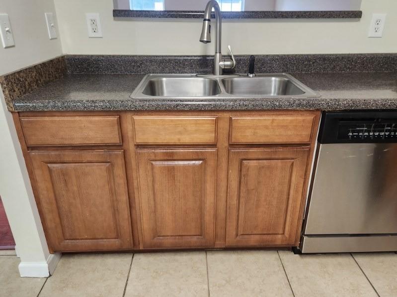 1736 Redan E Property Photo 10