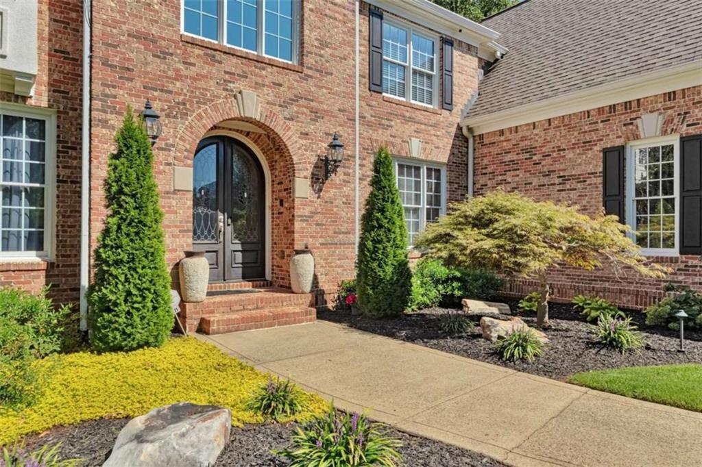 1421 Castlebrooke Way Property Photo 1