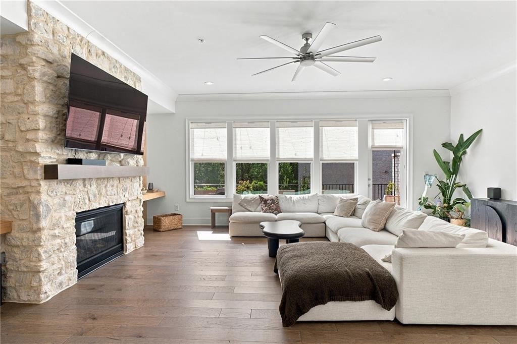 6742 Encore Boulevard Property Photo 7