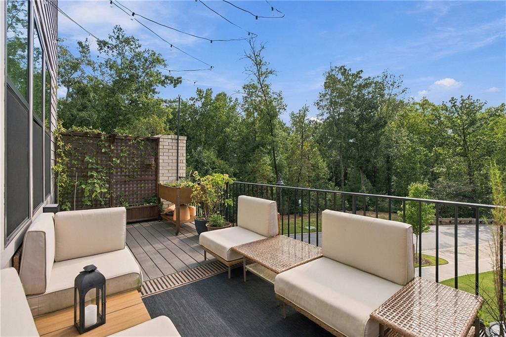 6742 Encore Boulevard Property Photo 17