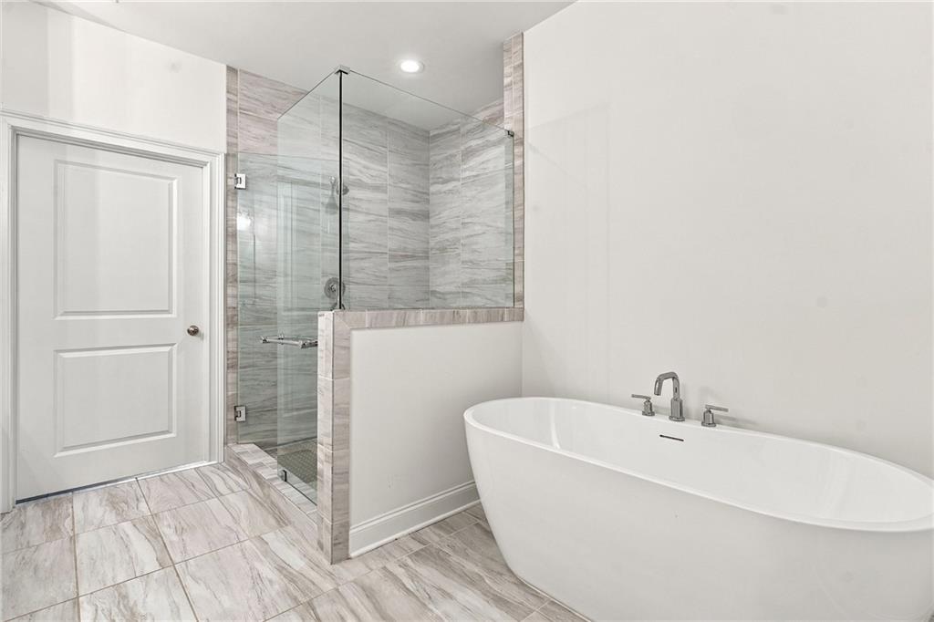 6742 Encore Boulevard Property Photo 25