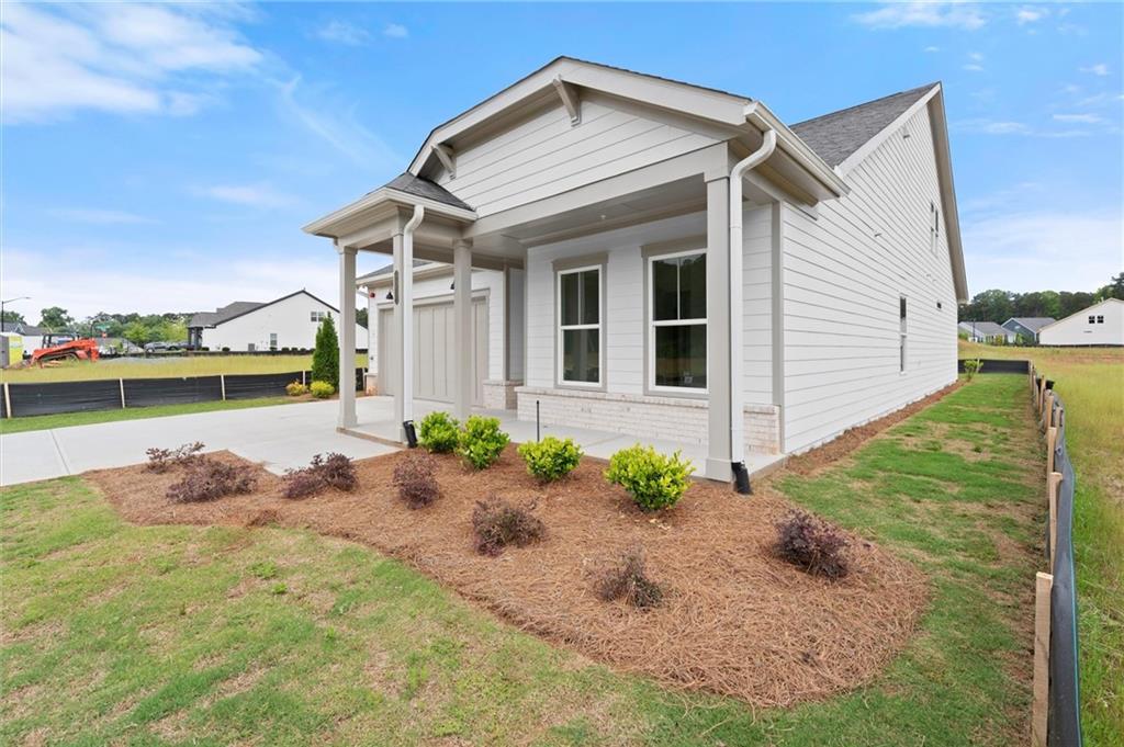 283 Vinca Circle Nw Property Photo 1