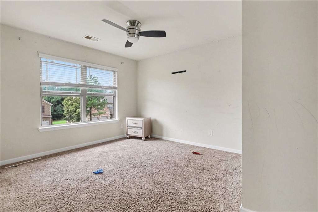 646 Toronto Circle Property Photo 19