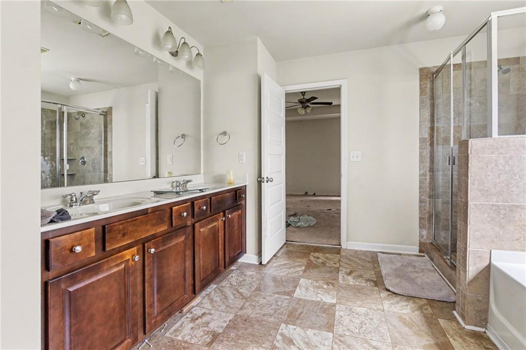 646 Toronto Circle Property Photo 25