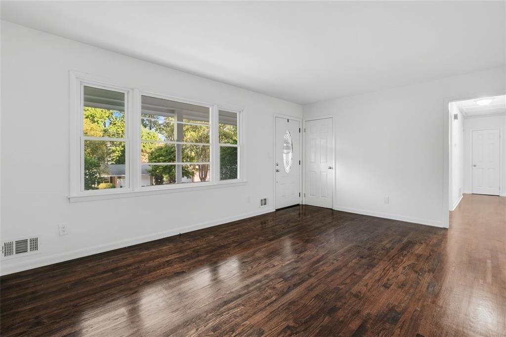 4205 Commodore Drive Property Photo 12