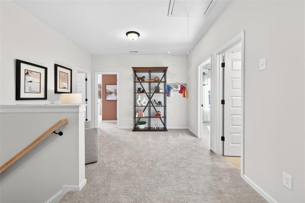 241 Shire Loop Property Photo 15