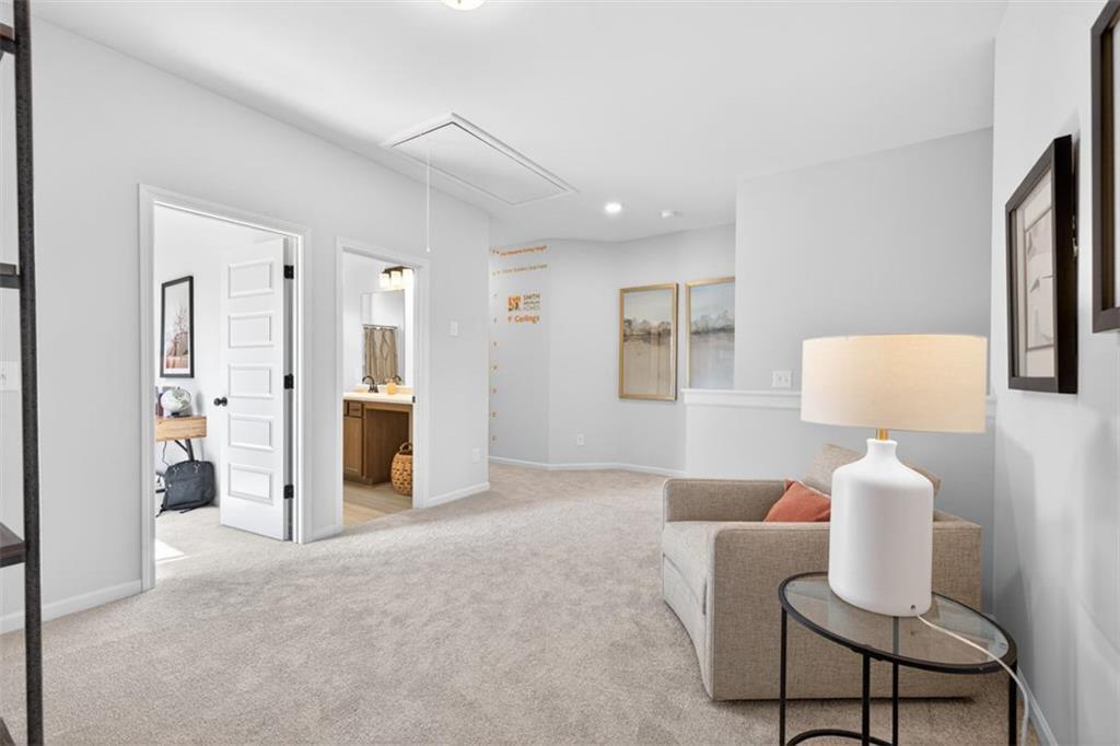 241 Shire Loop Property Photo 16