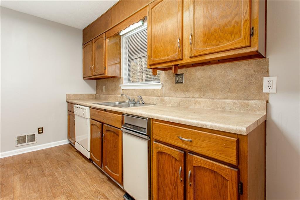 8642 Plumtree Drive Property Photo 12