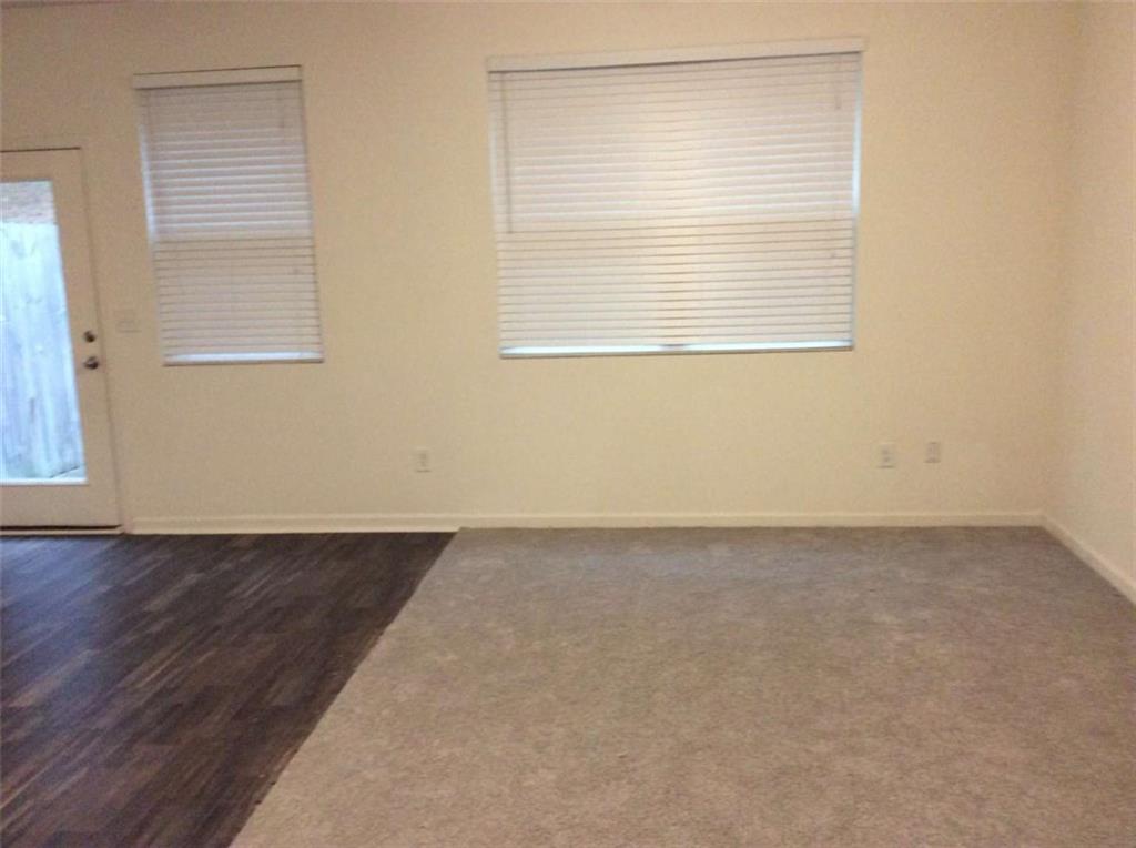 2009 Millstream Hollow Property Photo 3