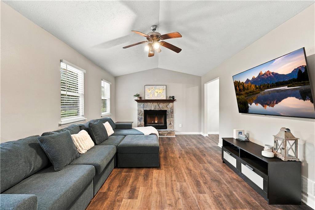191 Wana Circle Se Property Photo 3
