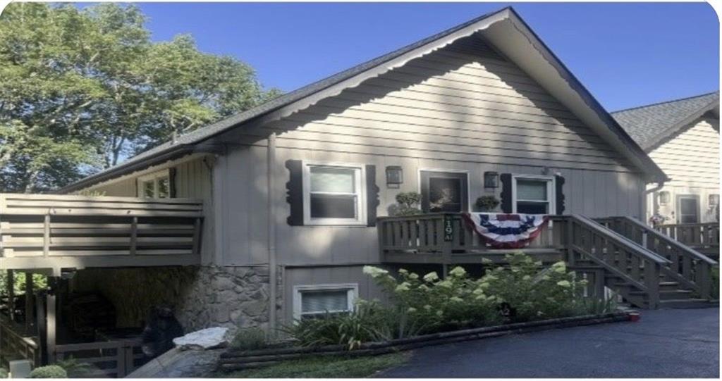 19 Aerie Lane Property Photo 1