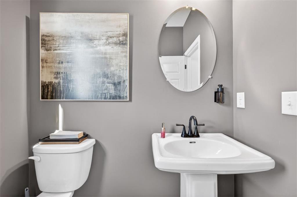 115 Shire Loop Property Photo 18