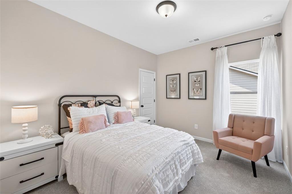 115 Shire Loop Property Photo 22