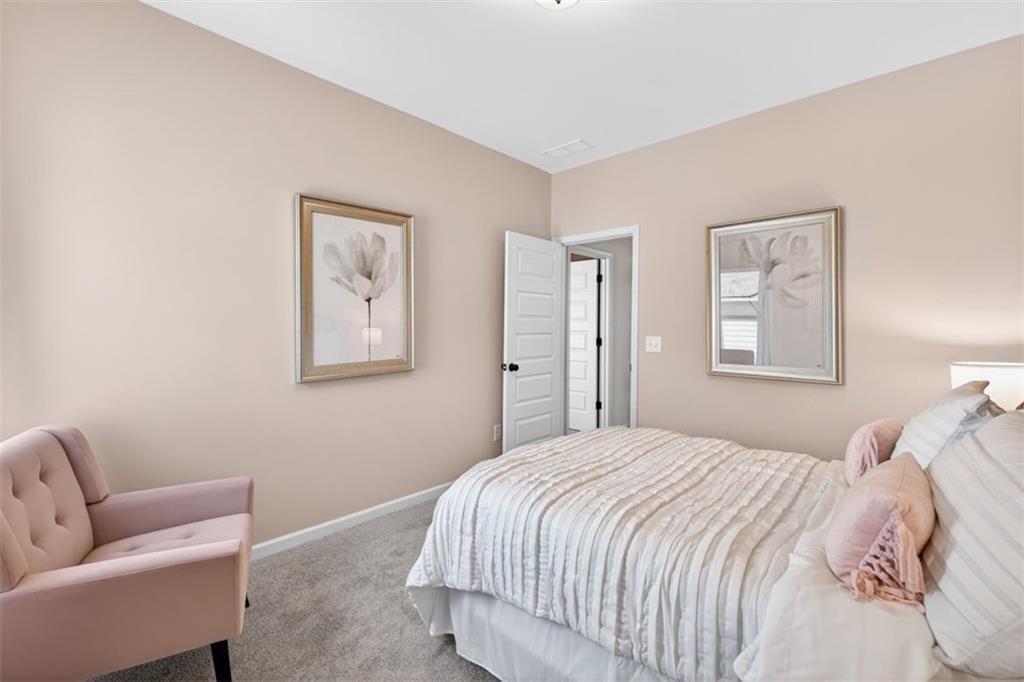 115 Shire Loop Property Photo 23