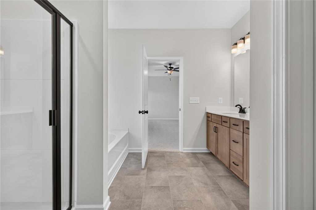 115 Shire Loop Property Photo 32