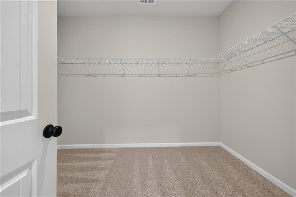 115 Shire Loop Property Photo 34