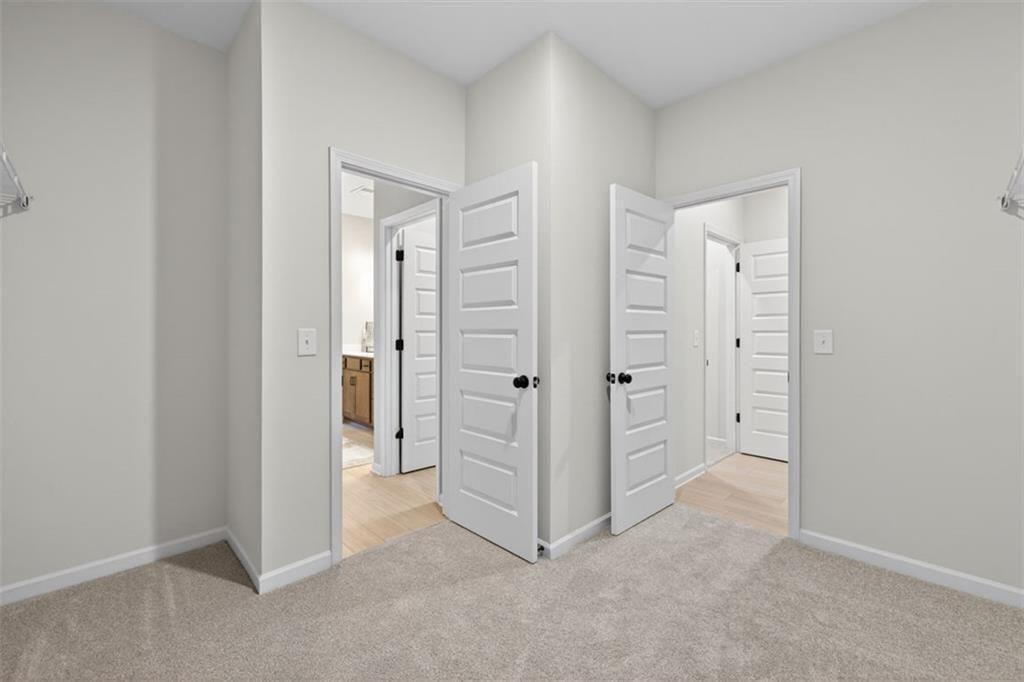 115 Shire Loop Property Photo 36
